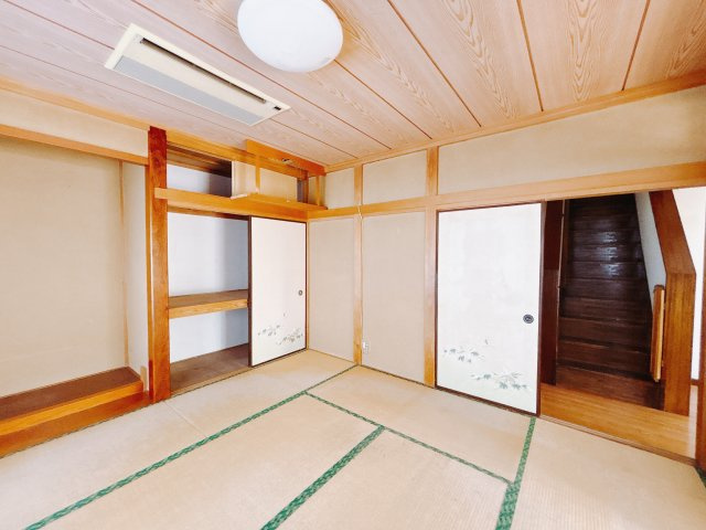 ■和室｜和室を書斎にしたり、冬にはコタツを敷いて家族みんなで年越しをするのもいいですね。家族みんなのお気に入りの空間になります♪