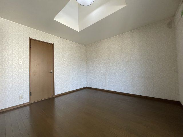プレーンな空間を自分好みに。いつまでも快適に暮せる住まいへ。