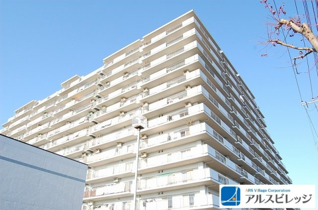 南西向きの為、陽当たり・通風良好です