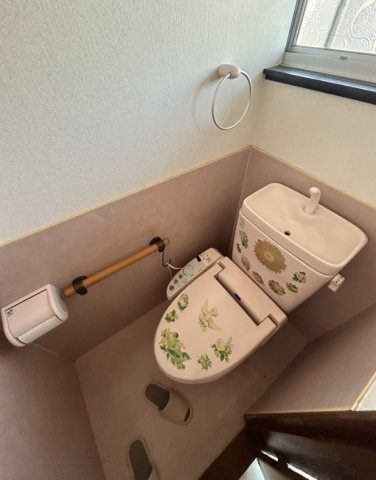 シンプルで使いやすいトイレです