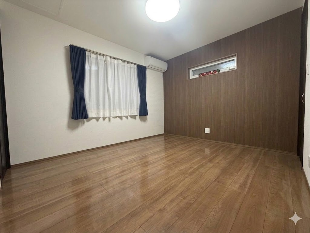 1階寝室。　画像はAIを使用して編集しております