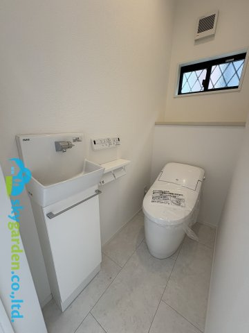 ゆったりとした空間のトイレです