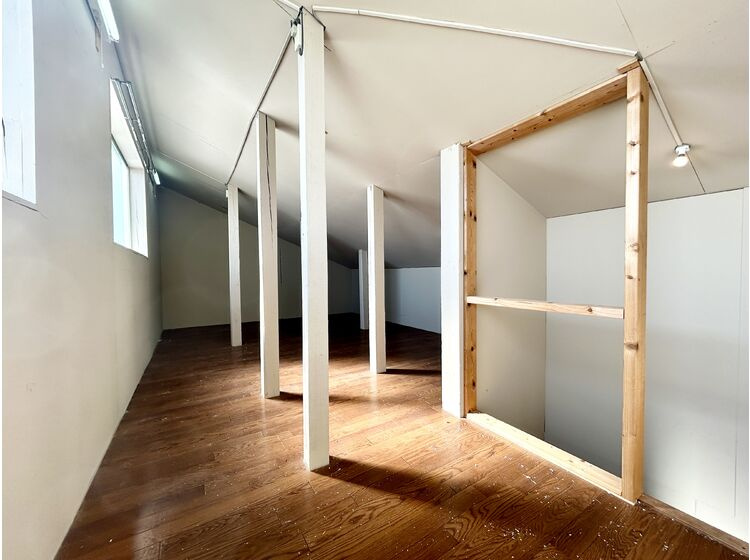 屋根裏