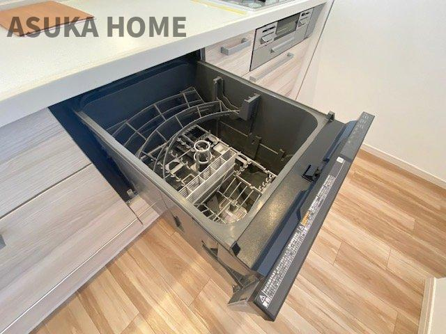 家事の時短にも役立つ食器洗浄乾燥機を標準装備。