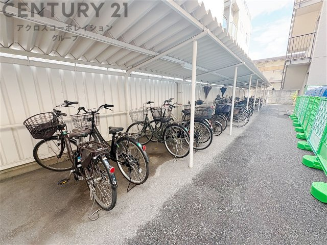 屋根付き駐輪場