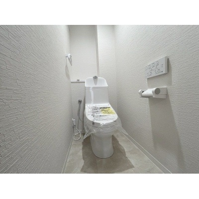 快適性を高めるウォシュレットトイレ付き！