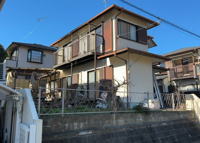 隣家の土地はどうなっているのか、生活利便施設が近くにあるのか、学校まで近いかなど、お客様のライフスタイルにあわせたイメージが重要です。また、近くにあると困る施設が近くにないかも確認するといいでしょう。