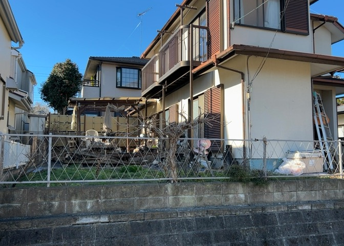 人が暮らすうえで日光は大切な要素となります。日当たりの良さは譲れないポイントですね。併せて近くに大きな建築物の建築予定がないか、あるいはそれが可能な土地が近くにないか事前に確認することもお勧めします。
