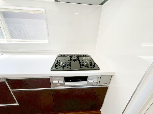 三口コンロ