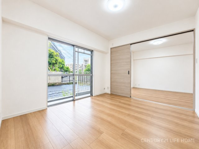 個人の部屋や寝室として使える洋室です