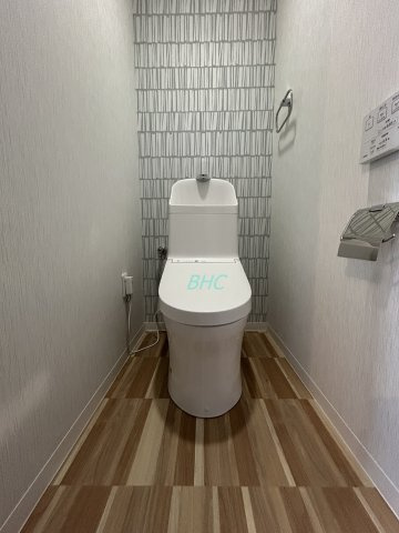 プライベート空間として機能や内装にこだわった、優しい雰囲気のトイレはリラックス空間へ。