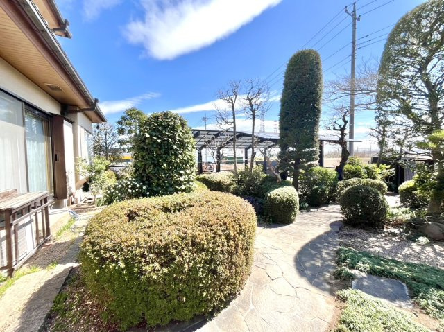 ■お庭｜余裕のある敷地で、ステキなお庭ライフはいかがですか？広いお庭でしかできないことがたくさん！