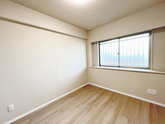 個人の部屋や寝室として使える洋室です