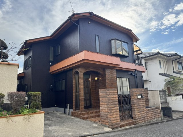 ～内外装リフォーム済戸建て　閑静な住宅地内の4LDK住宅～