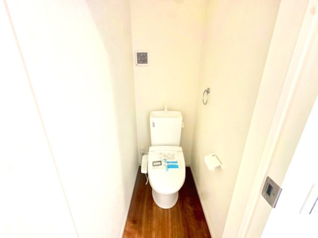 落ち着いたトイレです