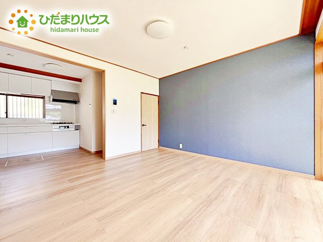 複層ガラスの遮熱効果と断熱効果で、一年中快適に過ごせます　(#^.^#)