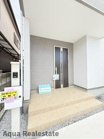 明るい玄関です