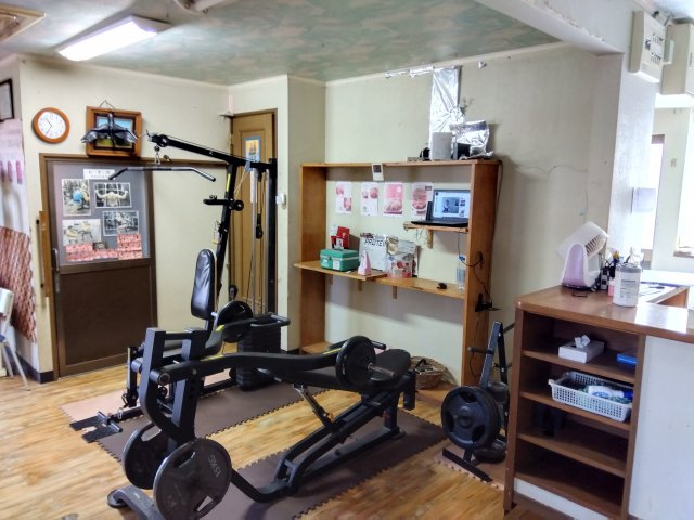 トレーニング器具付きでお引渡しになります。自分でパーソナルジムの開業したい方におすすめです♪