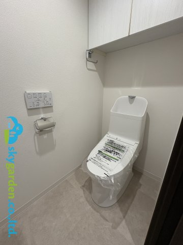 トイレもきれいです。新品ですから