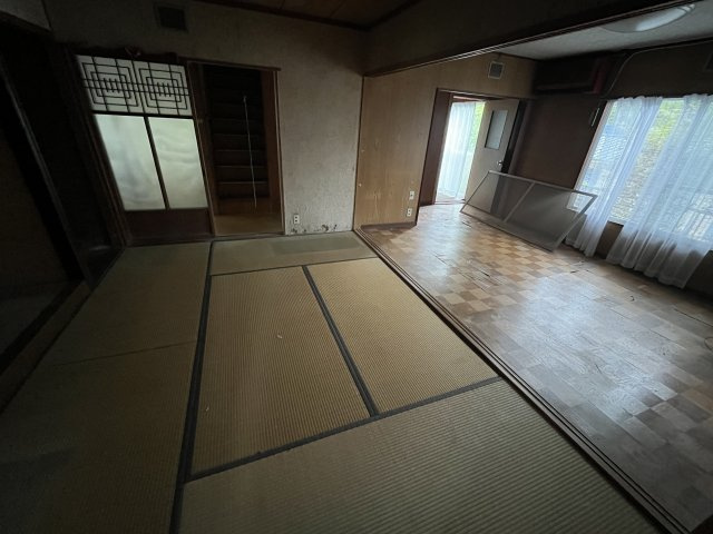 畳の感触が心地よい和室。寝室や客間として活用いただけます。
