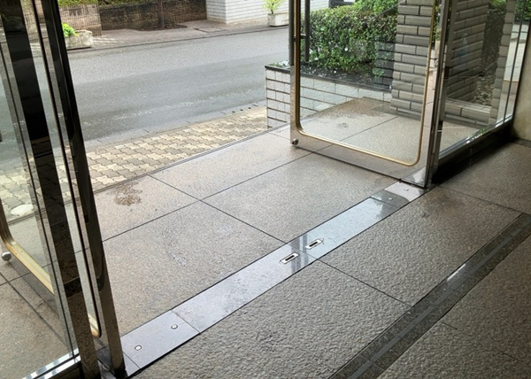 コープ野村緑山ヒルズ弐番館の共用部分