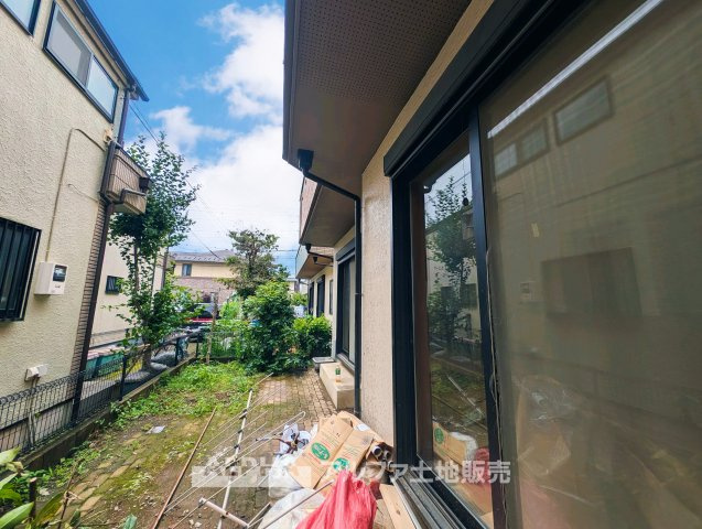 【Garden】　◆庭◆住まいに心地よい開放感を添える庭スペース。お子さまの遊び場や愛犬との時間、休日のティータイムなど、暮らしの楽しみが自然と広がる場所です。