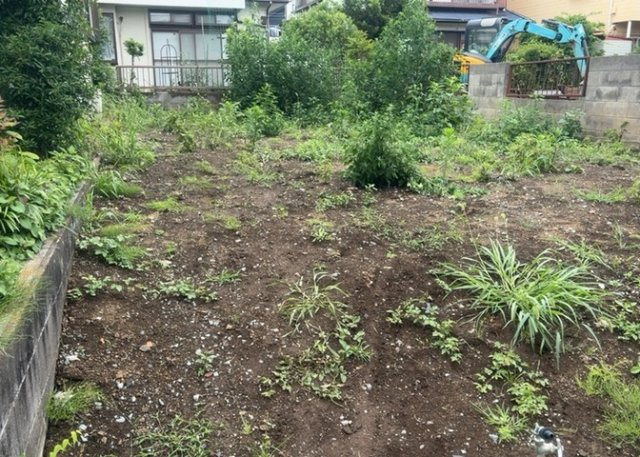 家を建てる前提で土地を探している場合、地盤の丈夫さは譲れない条件の一つです。地盤が脆弱だと追加工事が必要となります。また、過去に地盤沈下や液状化現象を起こした土地は、できるだけ避けた方がいいでしょう。