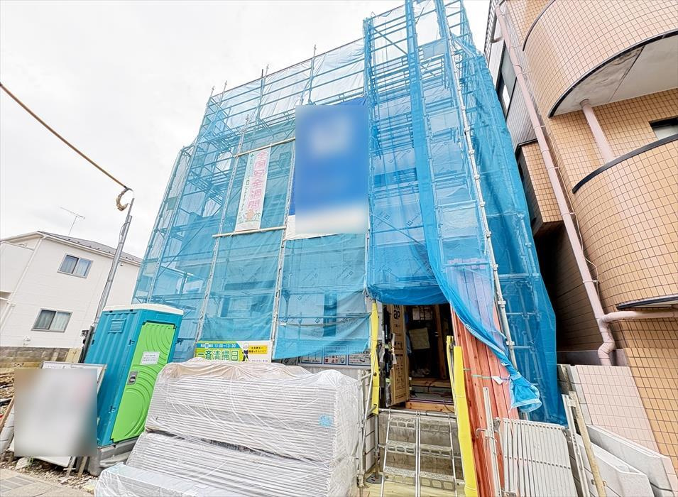販売現地／2026年6月5日撮影　　2部屋から出入りできるバルコニーでお洗濯にも便利