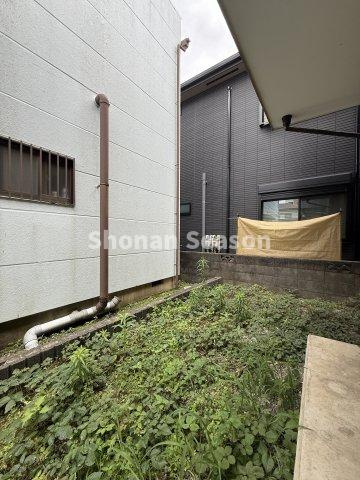 家庭菜園・BBQ他、充実の余暇が過ごせる広い庭付き一戸建てです♪