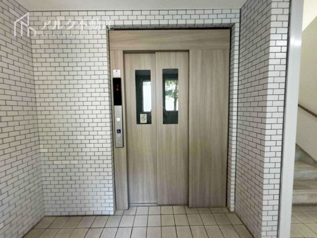 エレベーター完備！