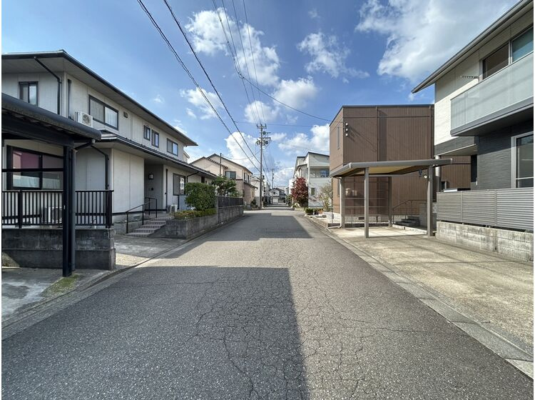 前面道路含む現地写真