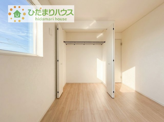 全室にクローゼットが付いていて、お部屋の住空間もスッキリ広々使えそうです(^^)