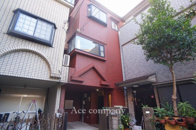 小学校徒歩3分♪周辺、お買い物施設多数あります♪