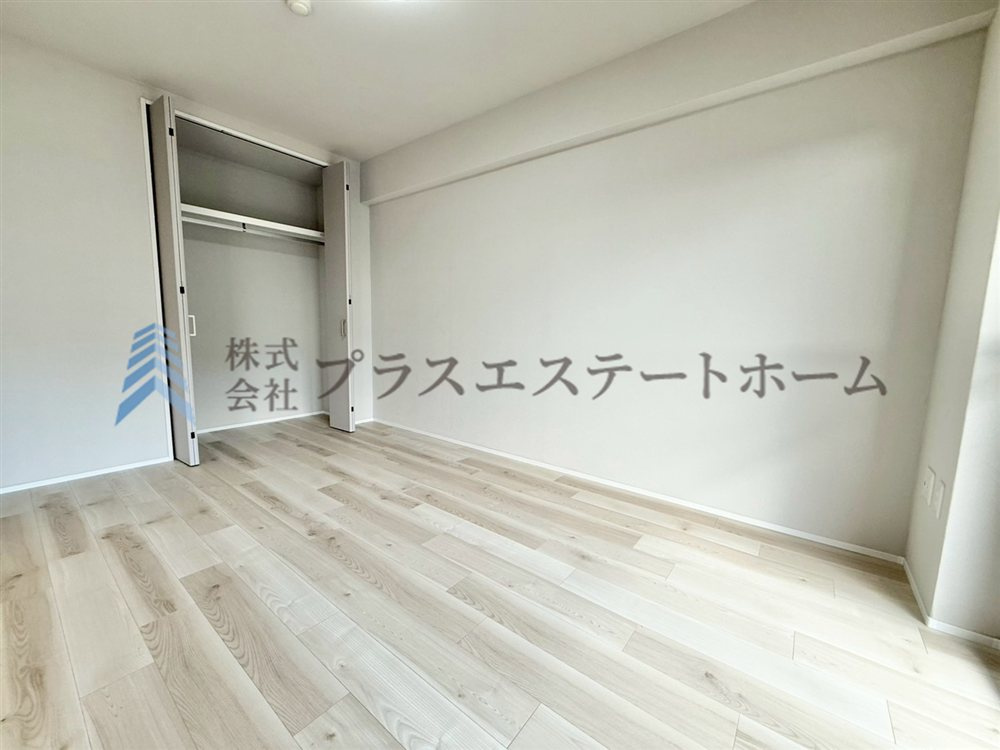 【同社施工事例】シンプルな洋室でお部屋のコーディネートが楽しめます♪