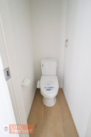 【Erde真岡市下高間木2期　2号棟のトイレ】