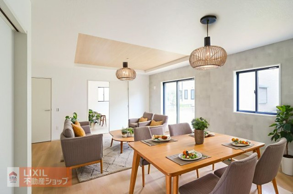 【Erde真岡市下高間木2期　2号棟の居間】