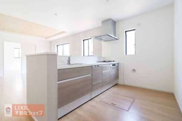 【Erde真岡市下高間木2期　2号棟のキッチン】