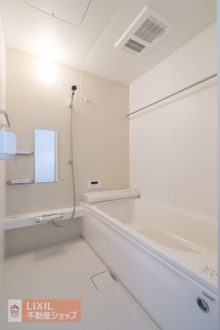 【Erde真岡市下高間木2期　2号棟の浴室】