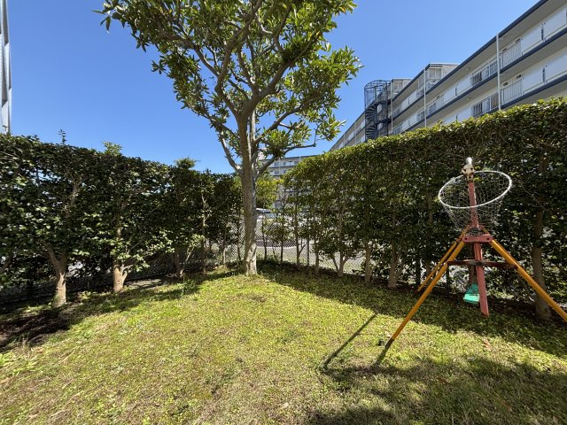 ガーデニングをしたり、お子様の遊び場として活用したりできます。