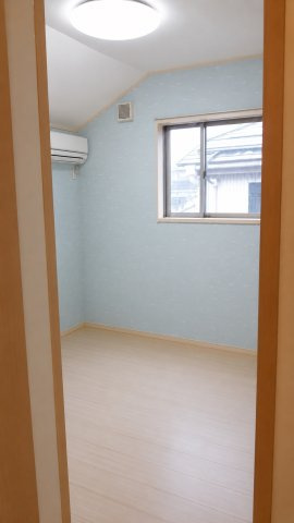 ※画像はAI加工を入れております。2階洋室