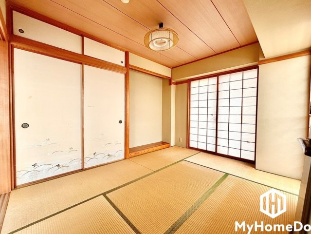 客間にもなる十分な広さの和室です。