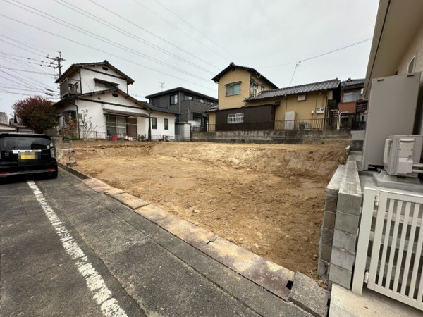 【企救丘三丁目（2期）の前面道路含む現地写真】