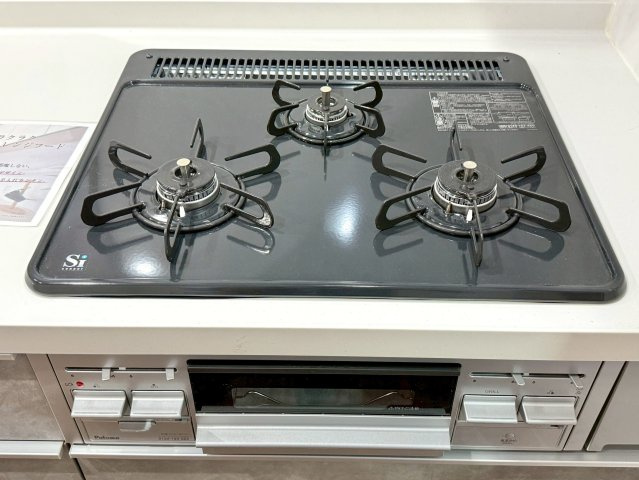 収納も備えたキッチンで、すっきりと片付けができます。