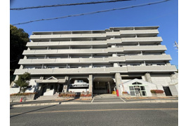 エスリード万博公園の外観