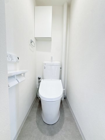 新品のトイレ