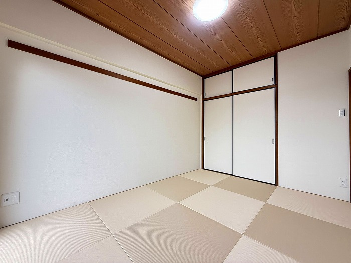 ＬＤＫと引戸で仕切られており、一体として利用することができるお部屋です。　