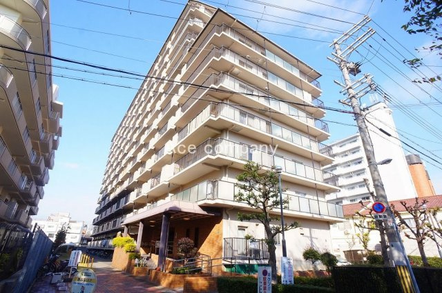 小学校安心の徒歩3分圏内♪大型ショッピングモール「もりのみやキューズモールBASE」徒歩14分です♪
