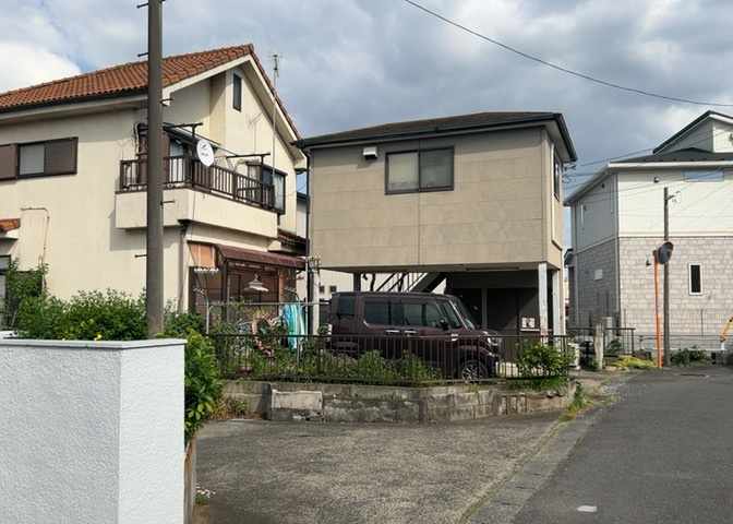 土地探しをしていると都市計画区域という言葉を目にすると思います。法律によって、都道府県知事や国土交通大臣が指定するエリアのことを指しており、都市計画区域は市街化区域と市街化調整区域に分けられています。