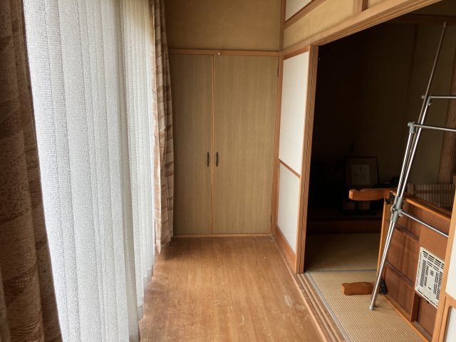 和室2部屋にまたがる広い広縁