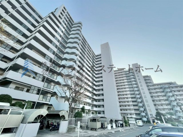 総戸数316戸の大きなマンションです♪